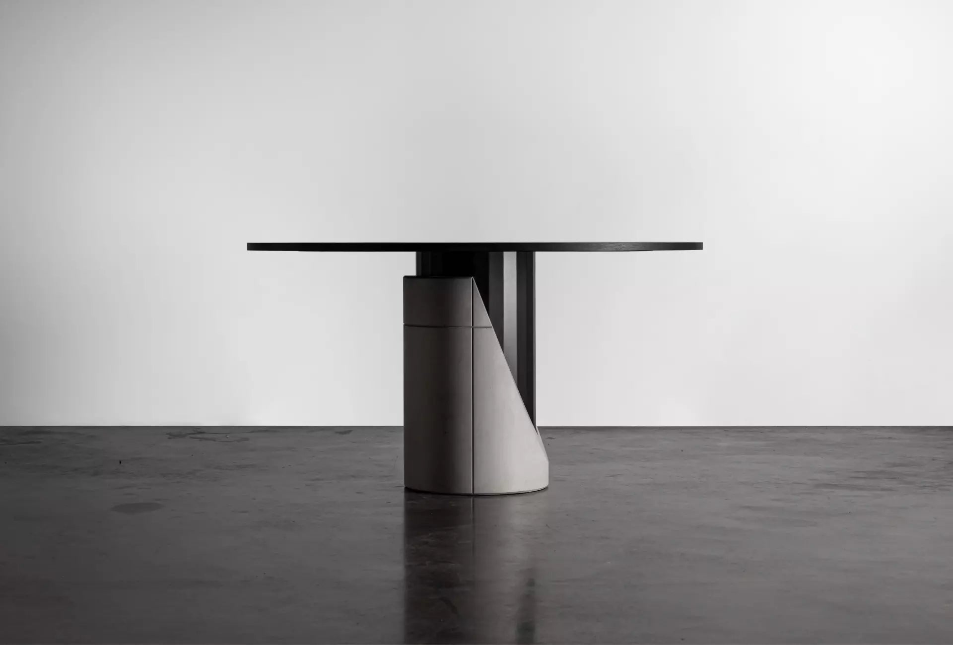 Table à manger en béton Sharp ronde vue 4