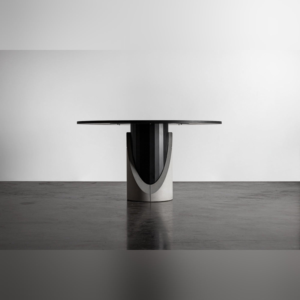 Table à manger en béton Sharp ronde vue 5