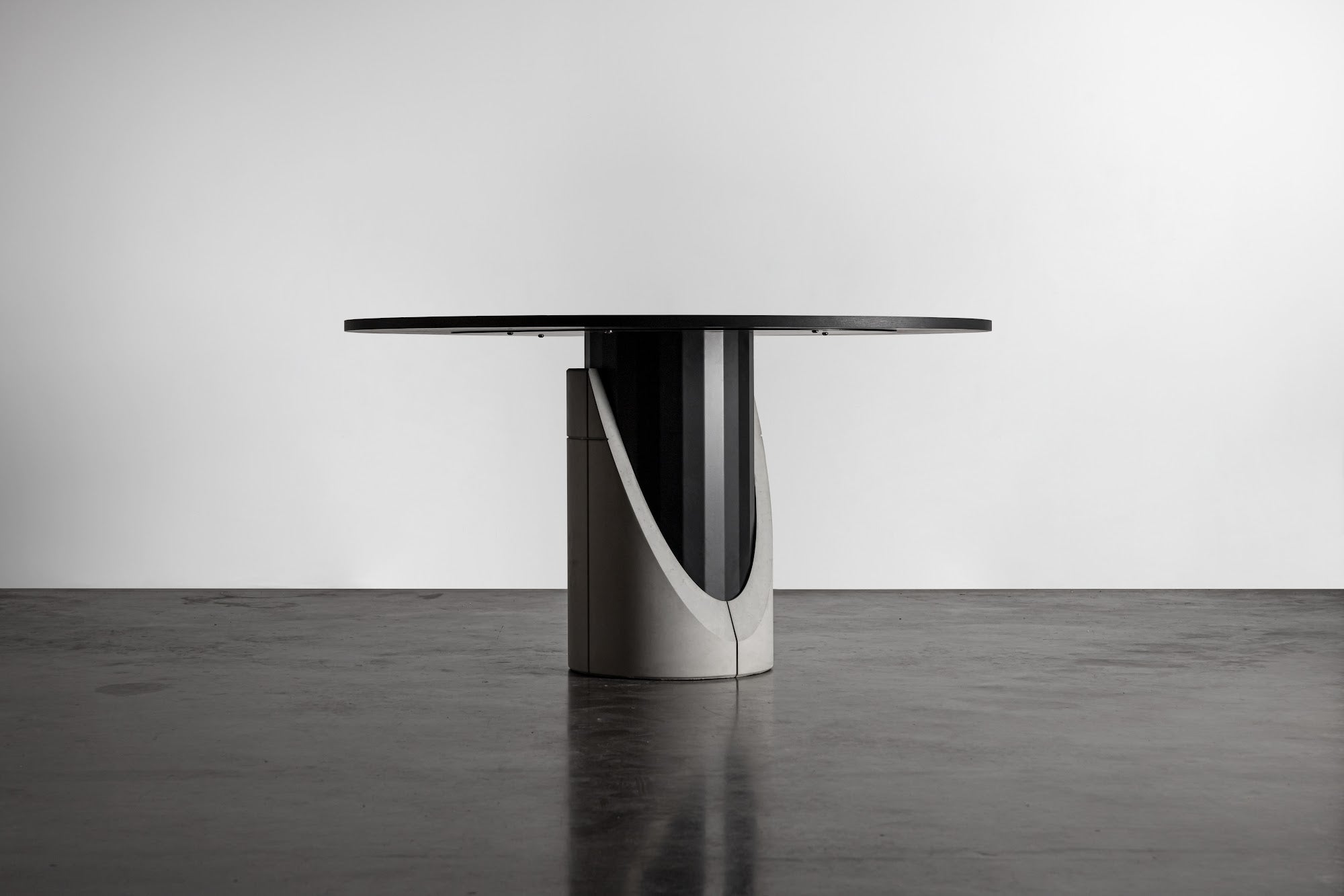 Table à manger en béton Sharp ronde vue 3
