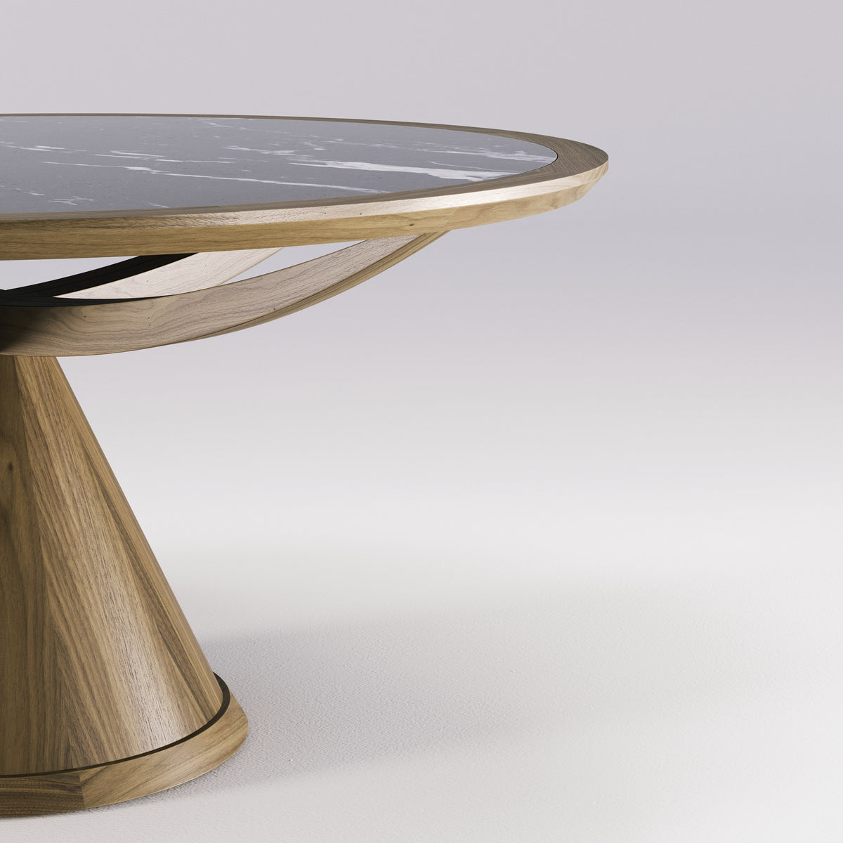 Bord du plateau de céramique dans son anneau de bois, table Vasco en noyer et céramique noire veinée