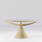 Table à manger ronde Vasco en chêne naturel vue de face sur son socle conique