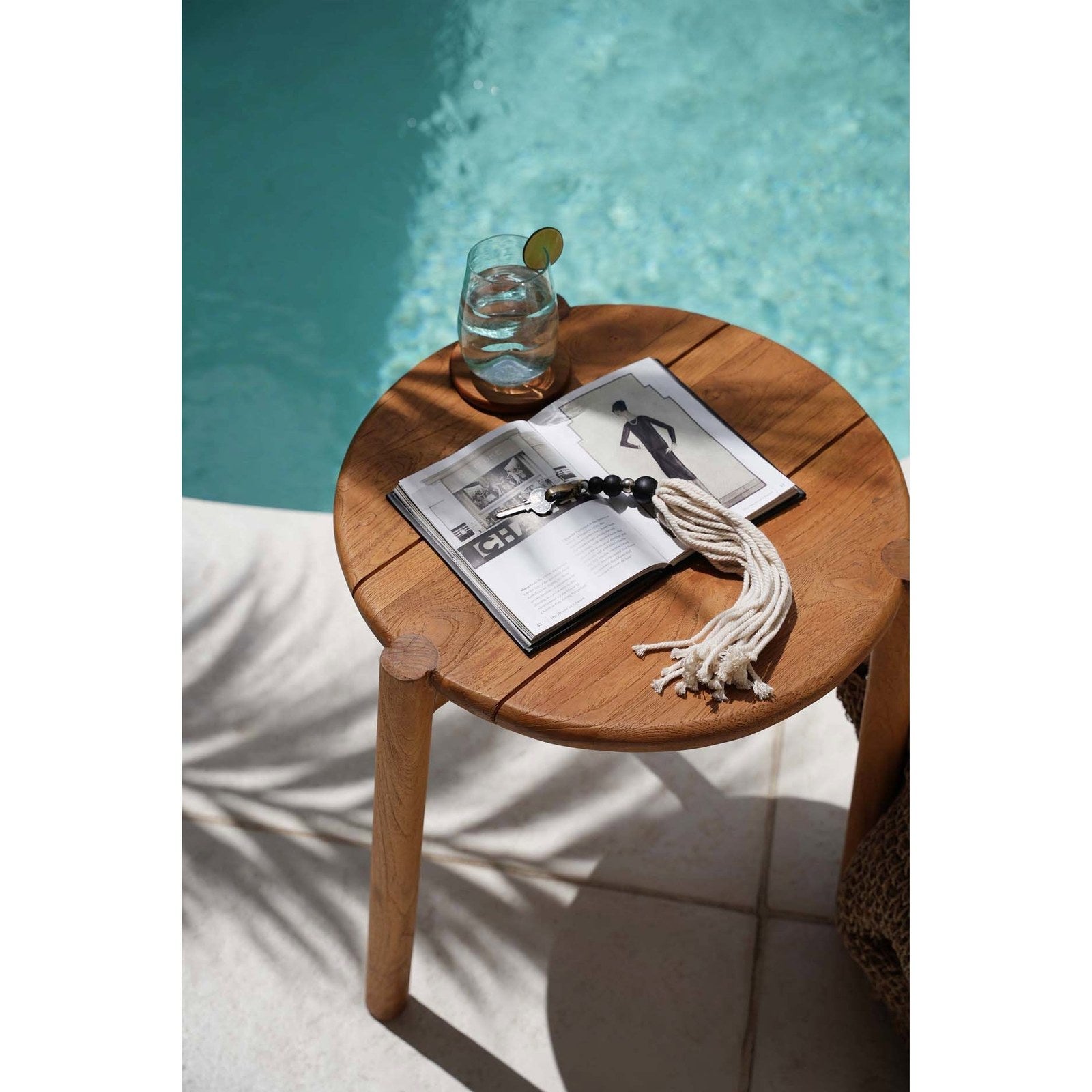 Table d'appoint Gilimanuk en teck, vue 4