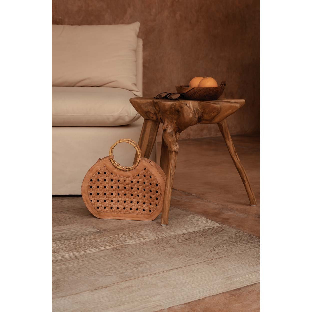 Table d'appoint Rooty en teck, vue 3