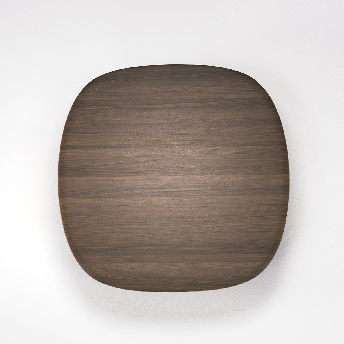 Plateau de la table basse amos de 100 cm en noyer foncé vu de dessus, aux angles arrondis