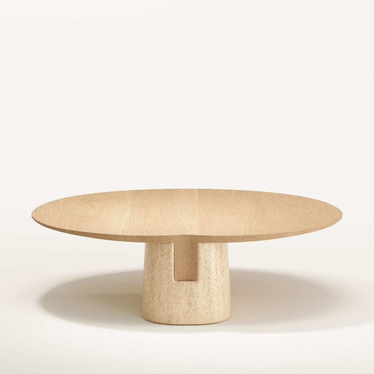 Table basse Anchor plateau en chêne naturel et socle en travertin vue de face