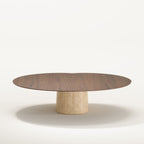 Table basse Anchor en noyer foncé vue de dos sur son socle en travertin