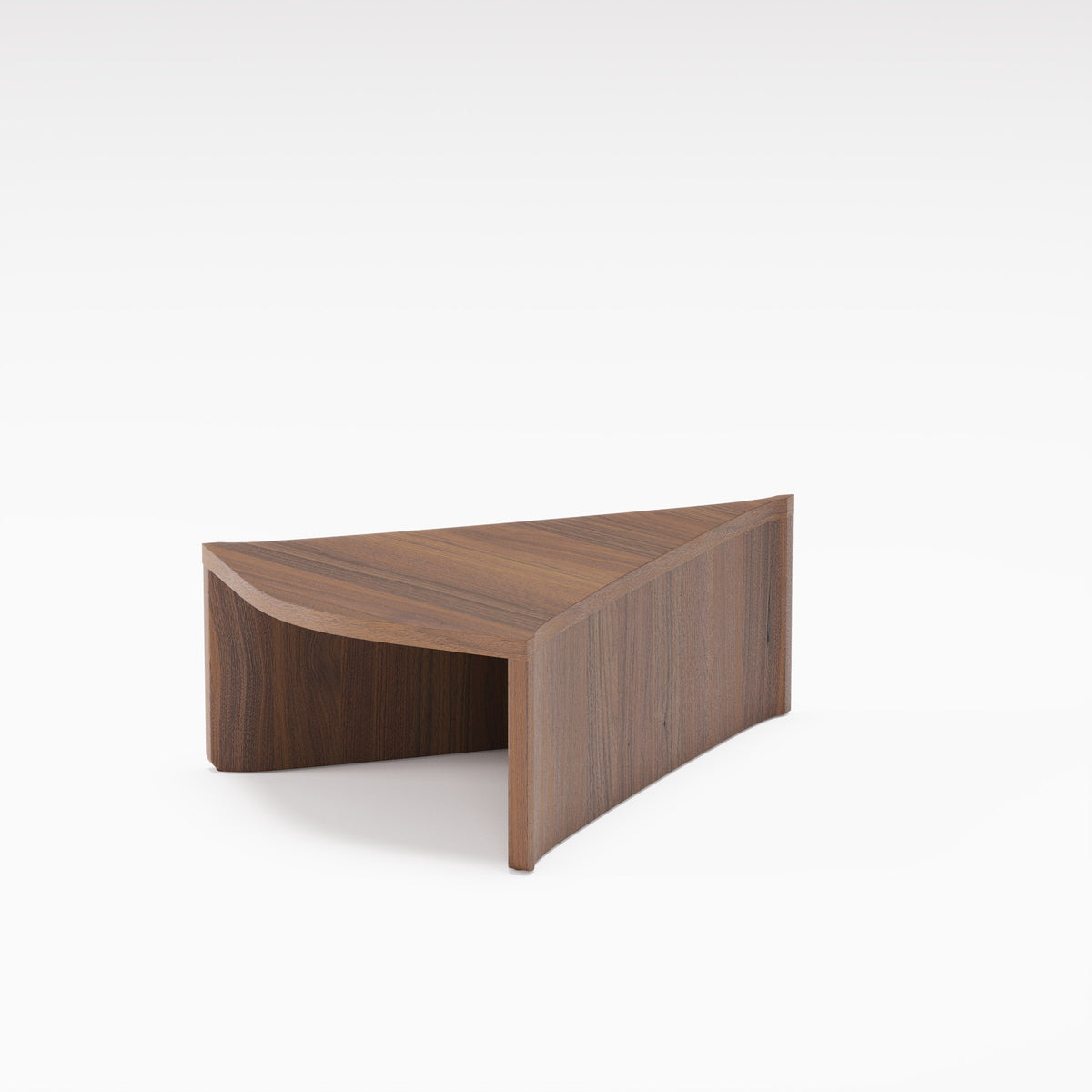 Table basse arrondie Dome en noyer foncé vue de trois quarts