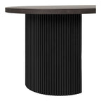 Détail plateau octogonal arrondi brun foncé table basse Boavista veinage expressif
