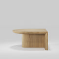 Table basse Re-Form en chêne naturel vue de trois quarts
