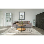 Table basse ronde Vita plateau chêne naturel pieds métal noir ø80 cm ambiance salon