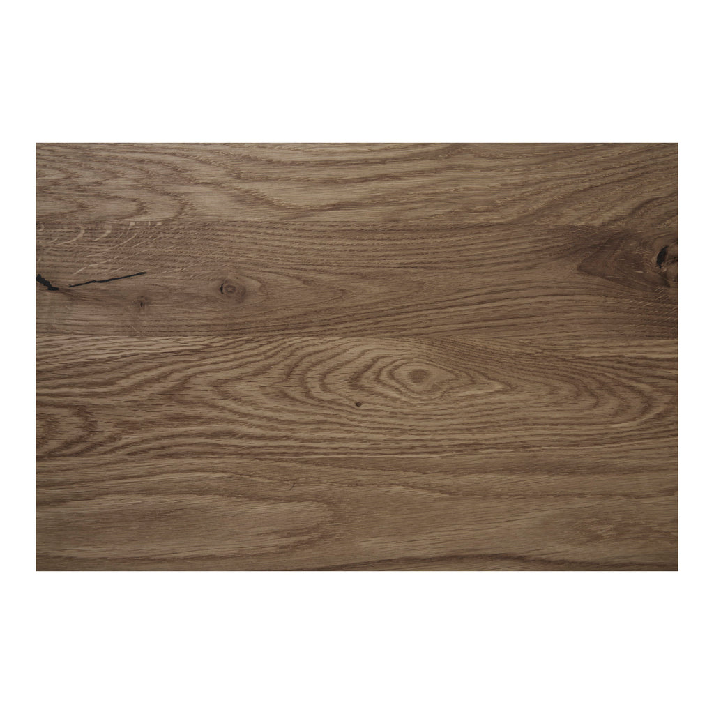 Gros plan grain chêne massif fumé nœuds naturels plateau table café Lignano