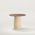 Table d'appoint Anchor plateau en noyer foncé et socle en travertin vue de face