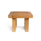 Table d'appoint basse en teck recyclé vue de face avec son plateau épais