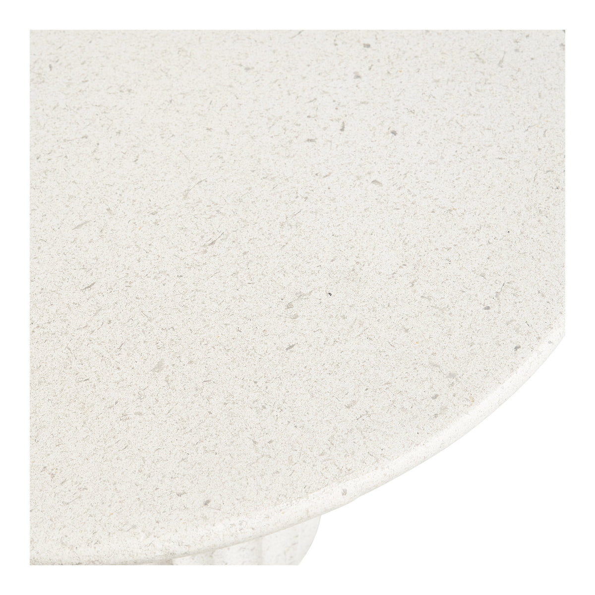 Détail du plateau en fiberclay blanc moucheté de la table Newtown