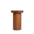Table d'appoint ronde Inti en bois vue de face avec son plateau épais sur une colonne cylindrique
