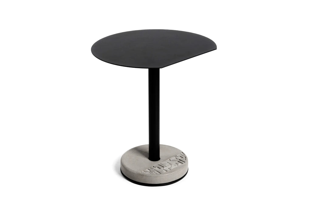 Table de bistro en béton Donut demi-lune vue 5