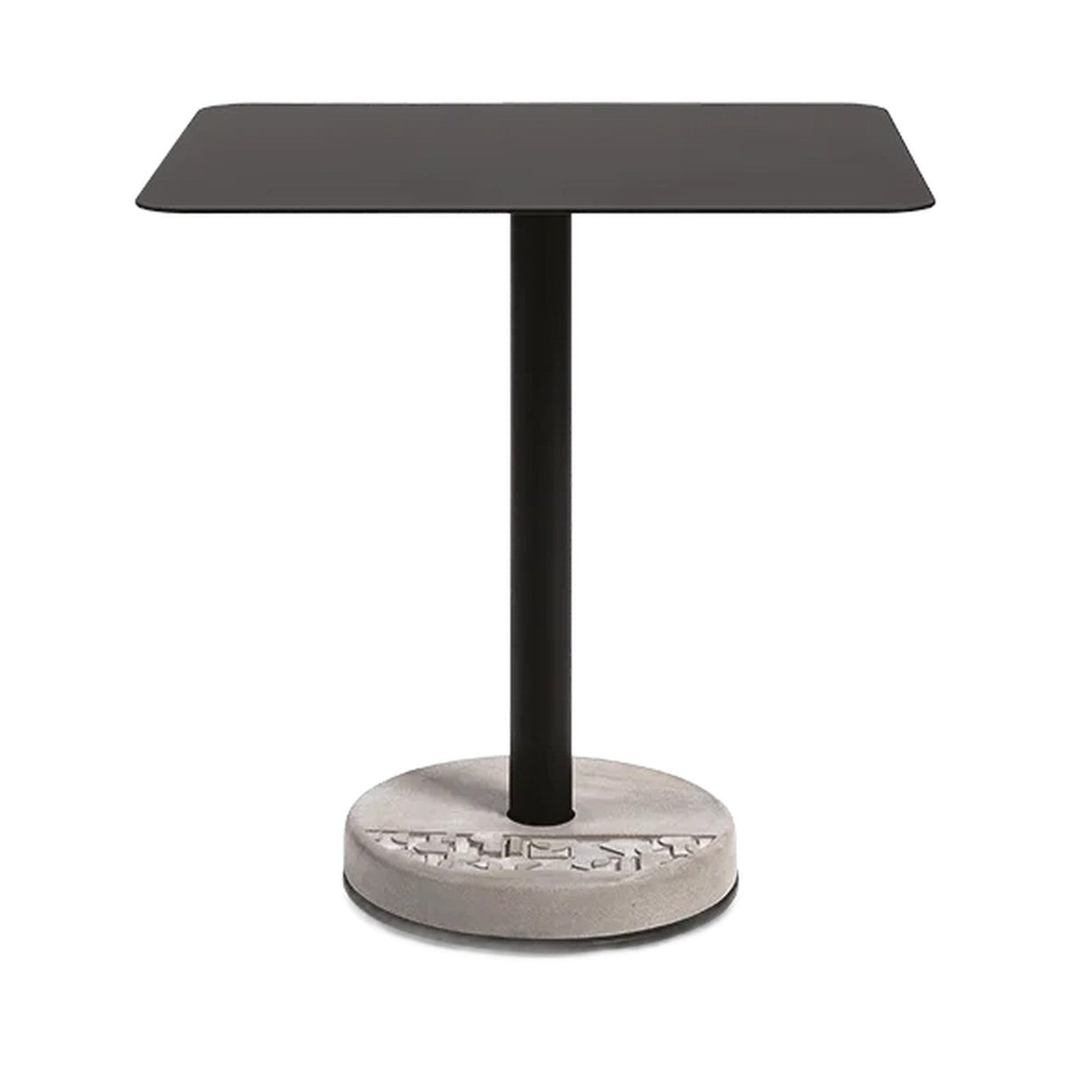 Table de bistro Donut rectangulaire plateau en aluminium noir et socle rond en béton gris naturel à motif en relief sur fond blanc