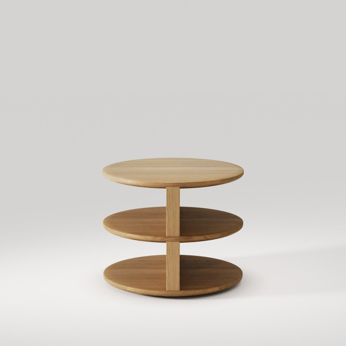 Table de chevet Triplex en chêne naturel vue de face avec ses trois plateaux