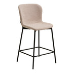 Tabouret de bar avec dossier Maceda tissu bouclé beige pieds acier noir repose-pieds vue trois quarts