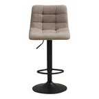 Tabouret de bar Middelfart bouclé grège vue de face capitonnage carré surpiqué pied trompette noir