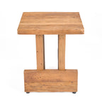 Tabouret Suku en teck recyclé vu de face en légère plongée sur fond blanc assise carrée en planches