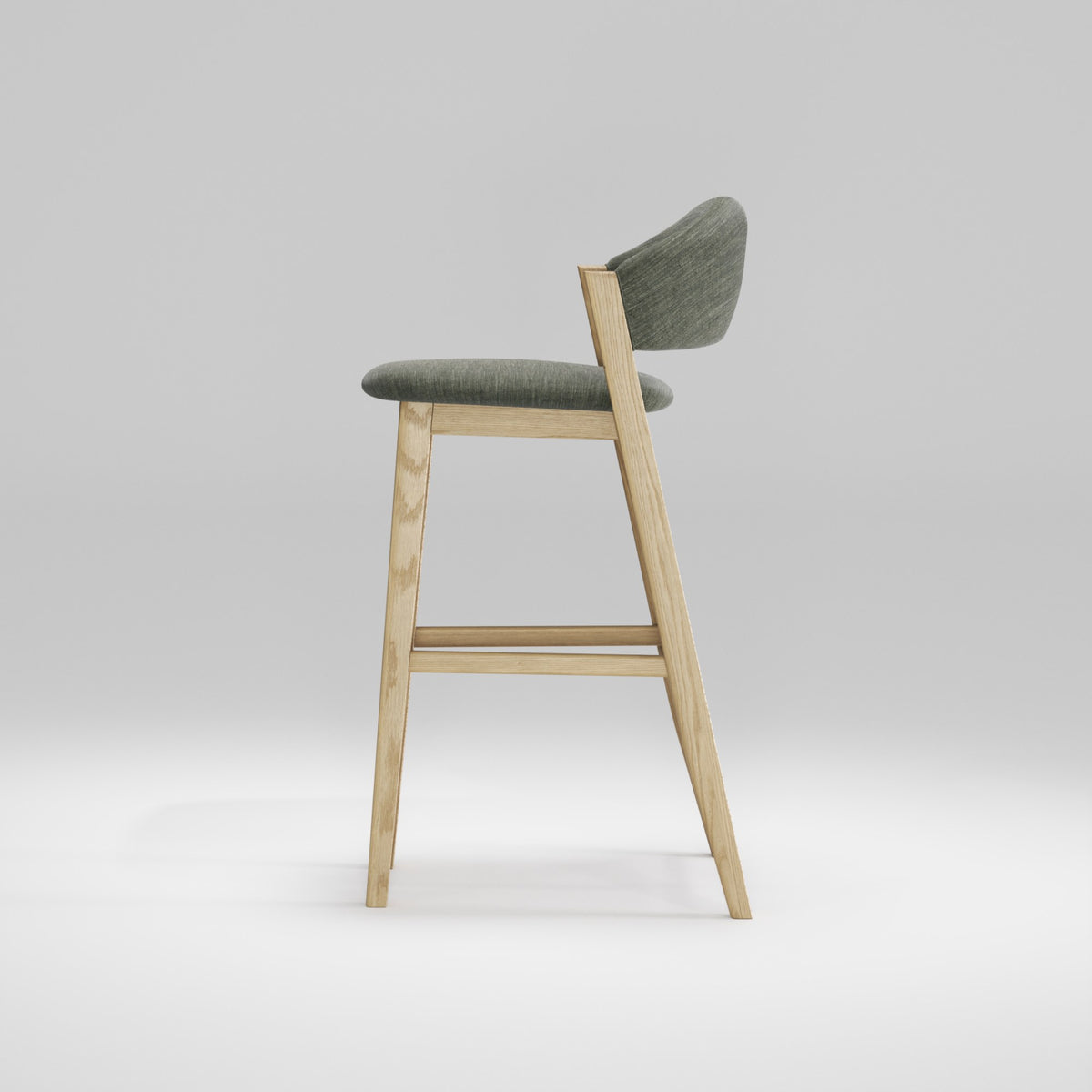 Tabouret de bar Caravela en chêne et tissu gris-vert vu de profil
