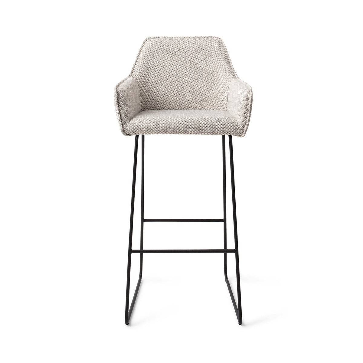 Tabouret Hofu blanc cassé à motif hauteur bar sur piètement luge noir vue de face avec ses accoudoirs dans le prolongement du dossier