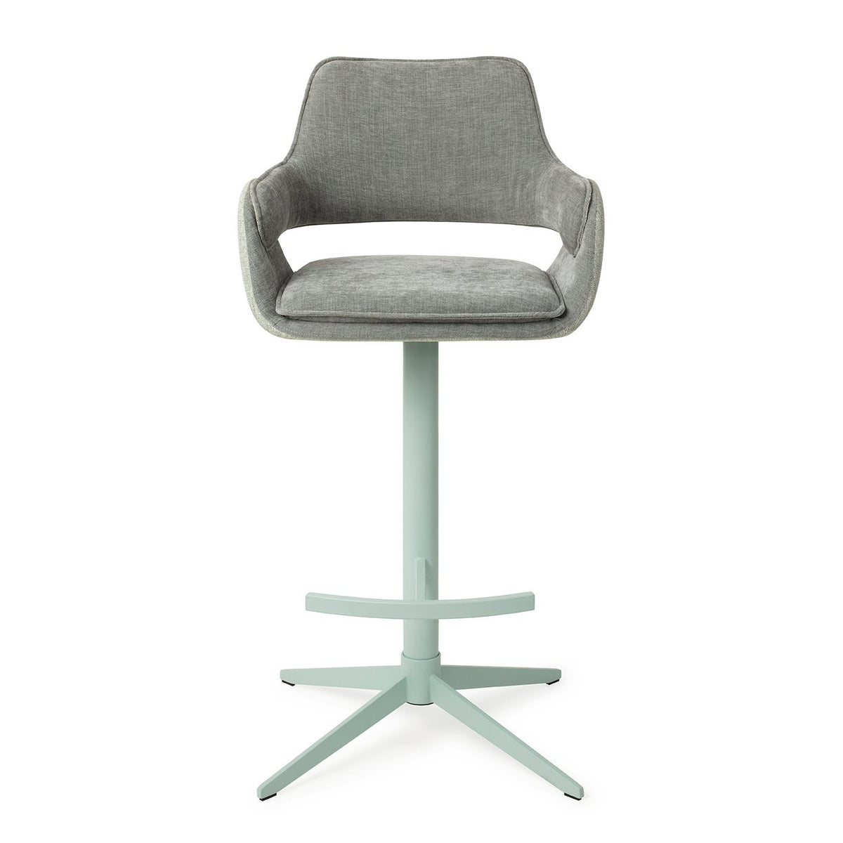 Tabouret Oketo vert d'eau hauteur bar sur pied central assorti vue de face avec ses accoudoirs et l'ouverture du dossier