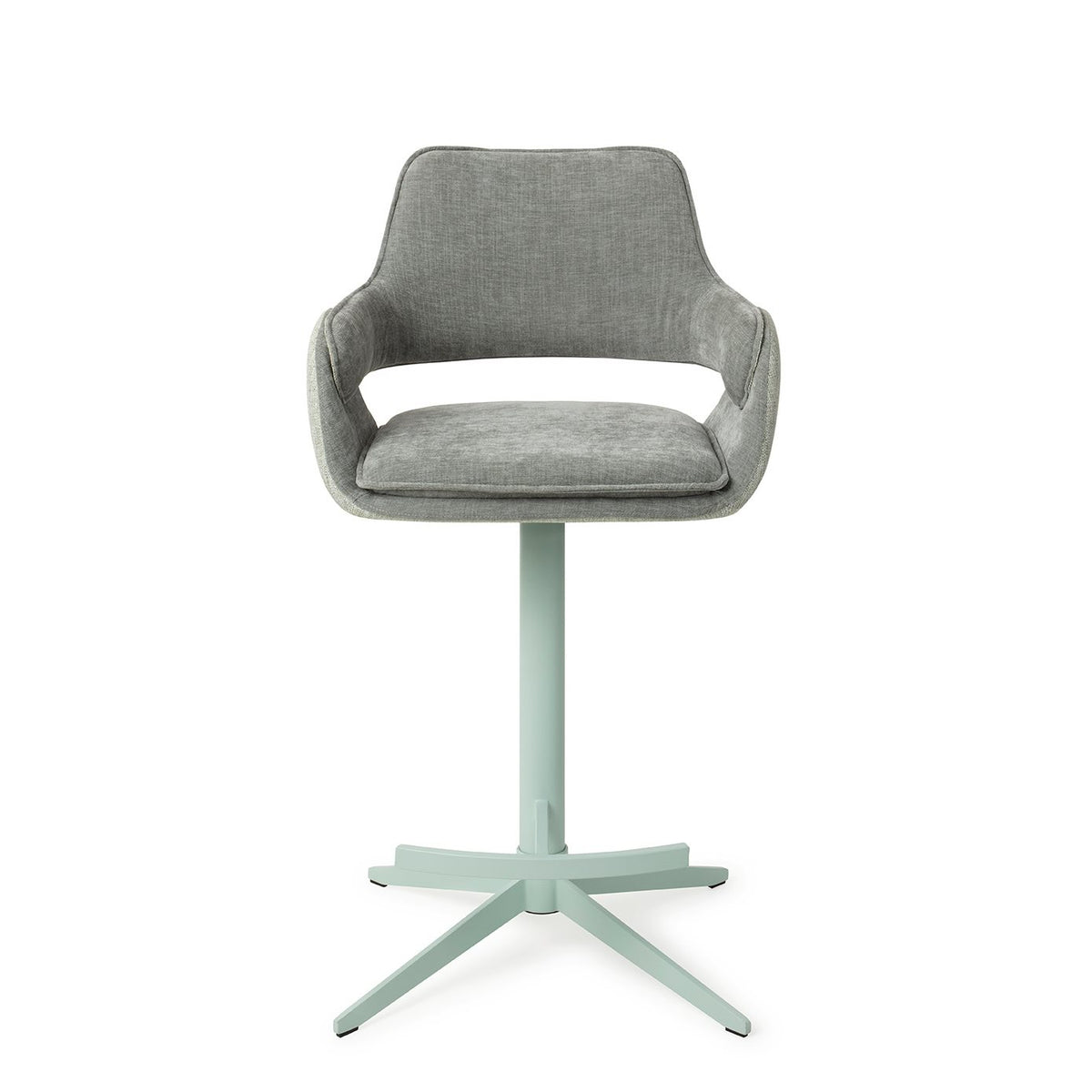 Tabouret Oketo vert d'eau hauteur comptoir sur pied central assorti vue de face avec ses accoudoirs et l'ouverture du dossier