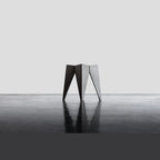 Tabouret en béton Bridge gris naturel en situation 3