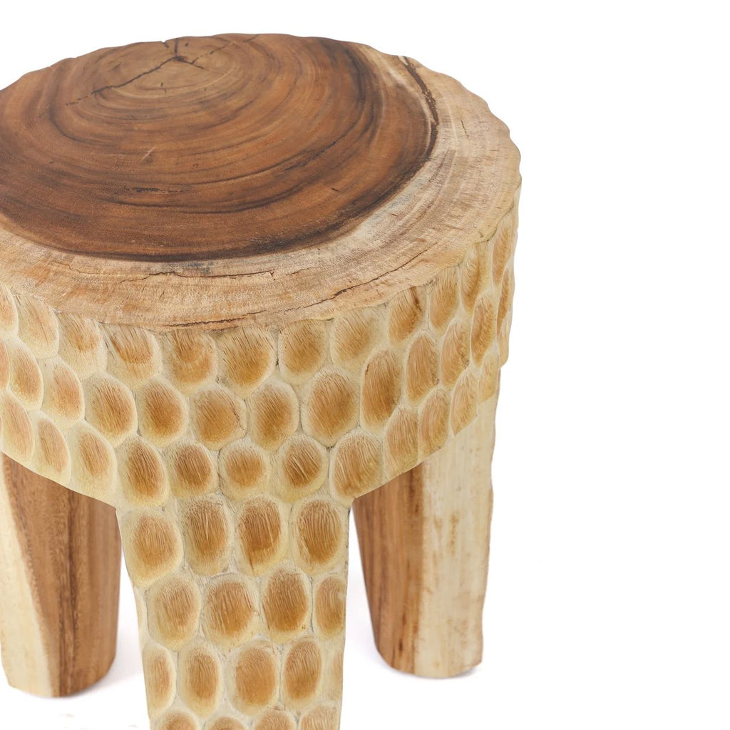Tabouret Paramo en bois de suar, vue 5