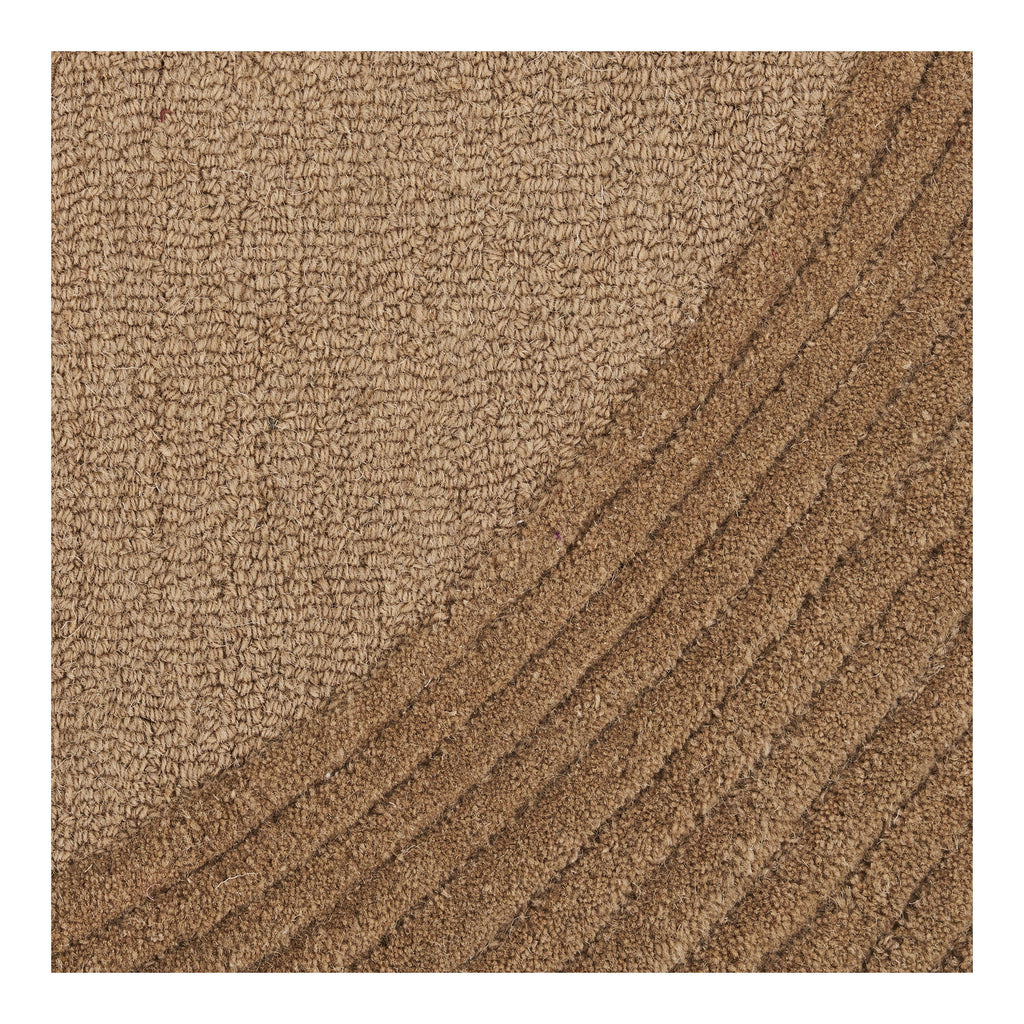 Tapis Pune laine 100% brun gros plan texture touffetée relief diagonal