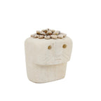 Tête Sumba à couronne de cauris en grès blanc 11 cm, vue 6