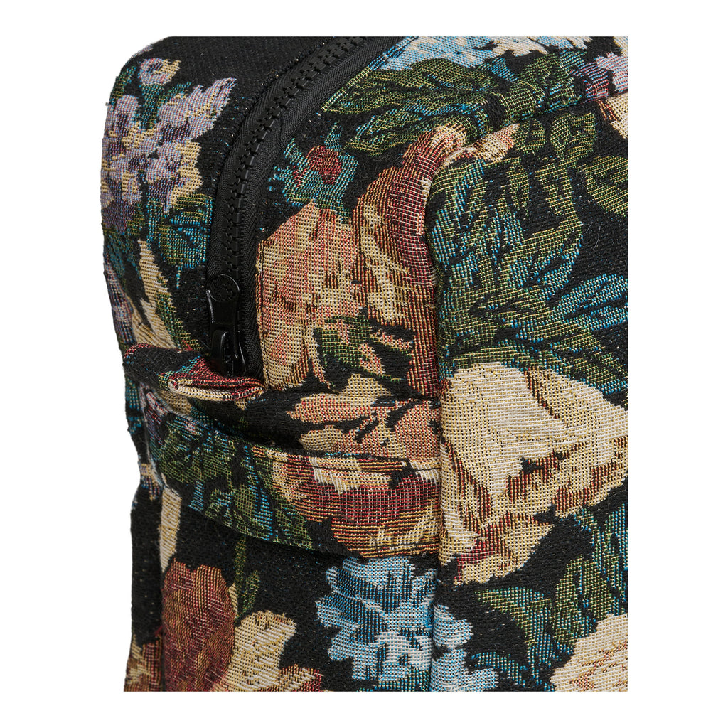 Détail fermeture zip noire et tissu jacquard fleuri baroque trousse Zoe