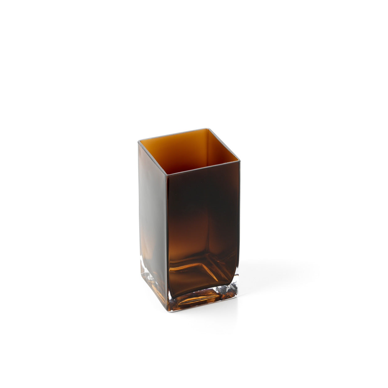 Vase Amber Cuboid en verre ambré 20 cm en situation