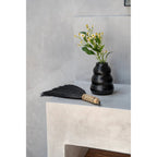 Vase Burned en terre cuite noire 17 cm, vue 3