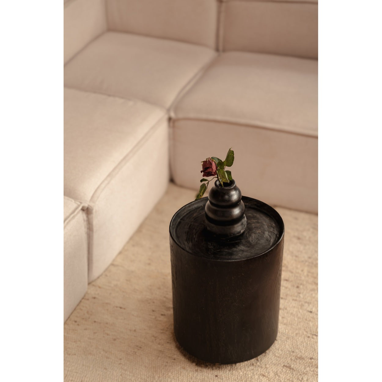 Vase Burned en terre cuite noire 17 cm, vue 5