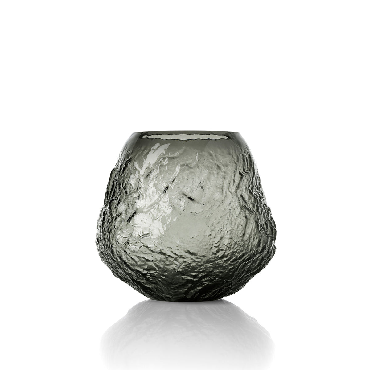 Vase Earth Crater en verre fumé gris vu de face avec sa paroi creusée de cratères