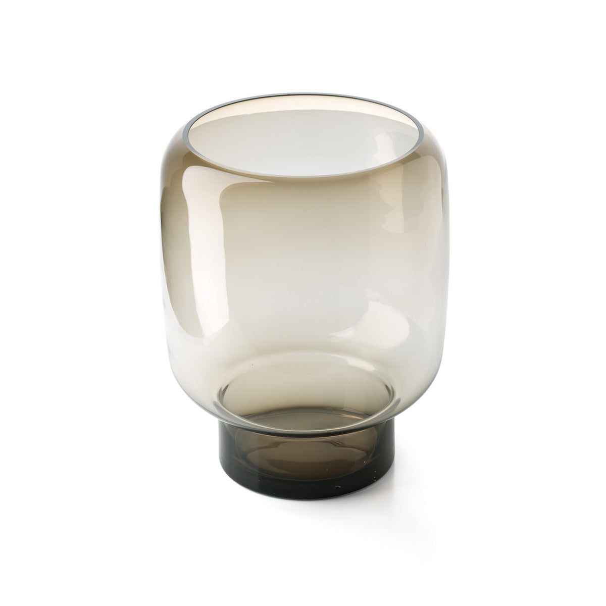 Vase Smoky Cube en verre champagne fumé 30 cm en situation