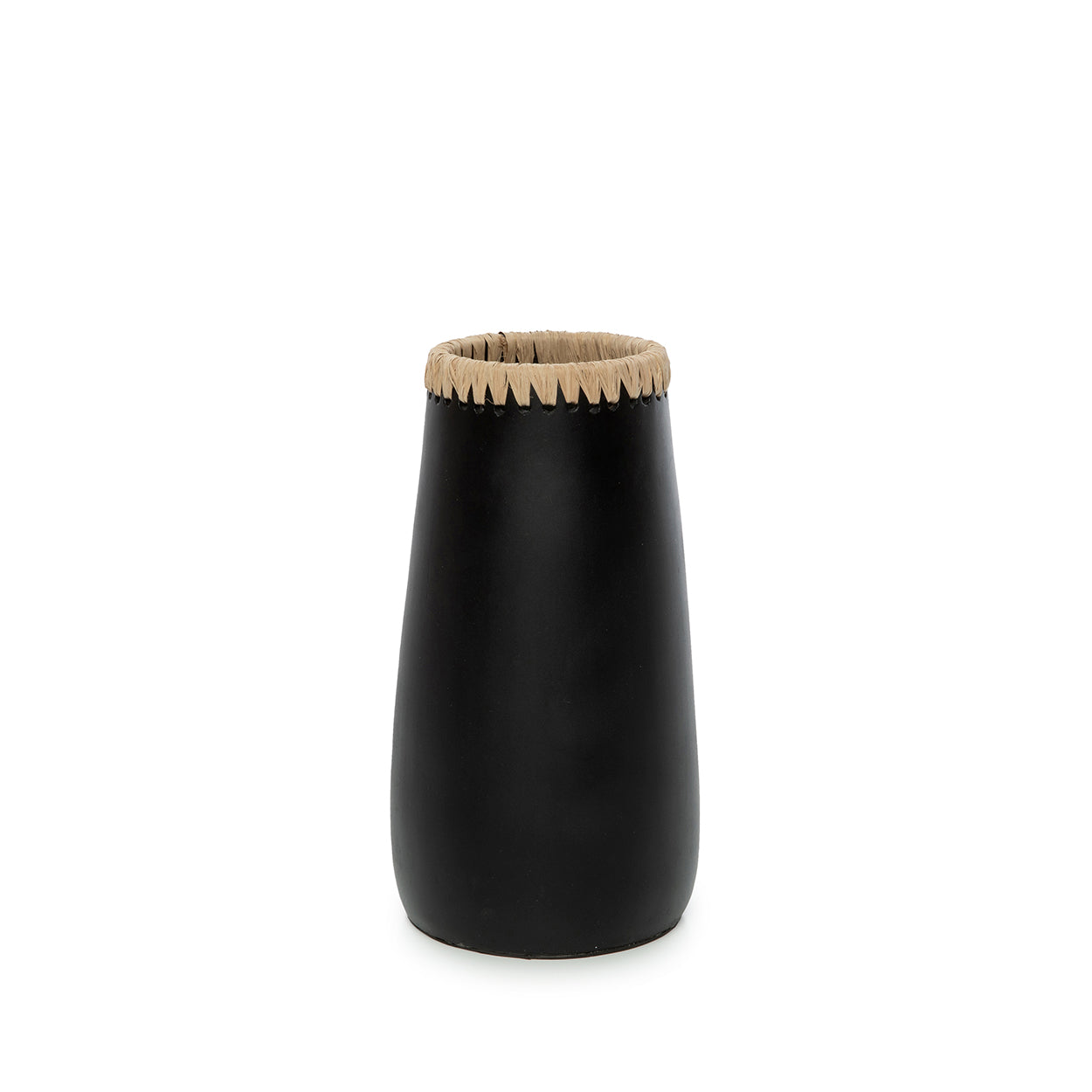 Vase Sneaky en terre cuite noire et raphia 26 cm