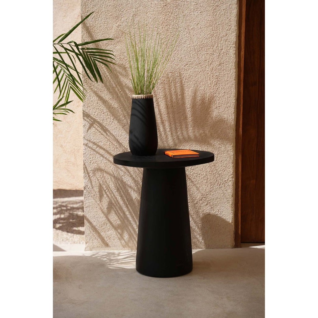 Vase Sneaky en terre cuite noire et raphia 31 cm, vue 4