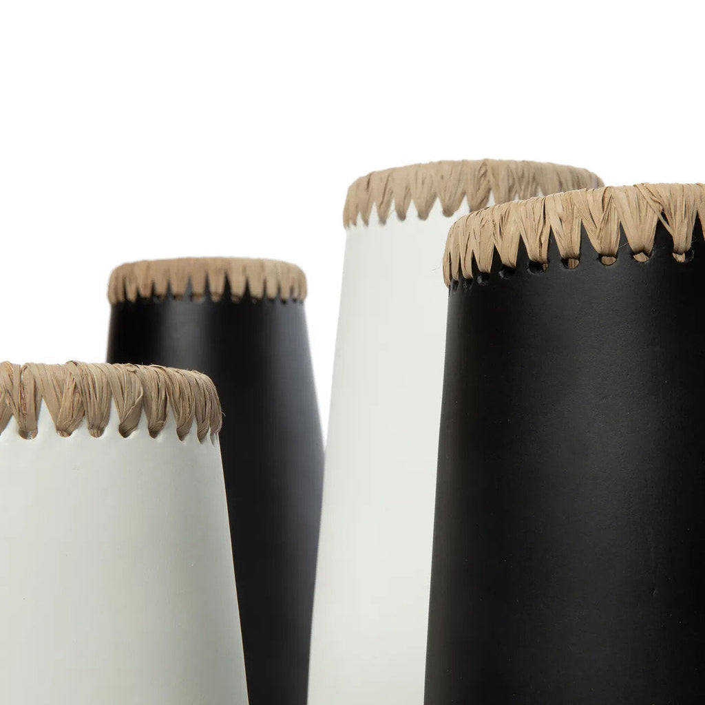 Vase Sneaky en terre cuite noire et raphia 31 cm, vue 7