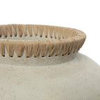 Vase Styly en terre cuite écrue et raphia 25 cm, vue 7