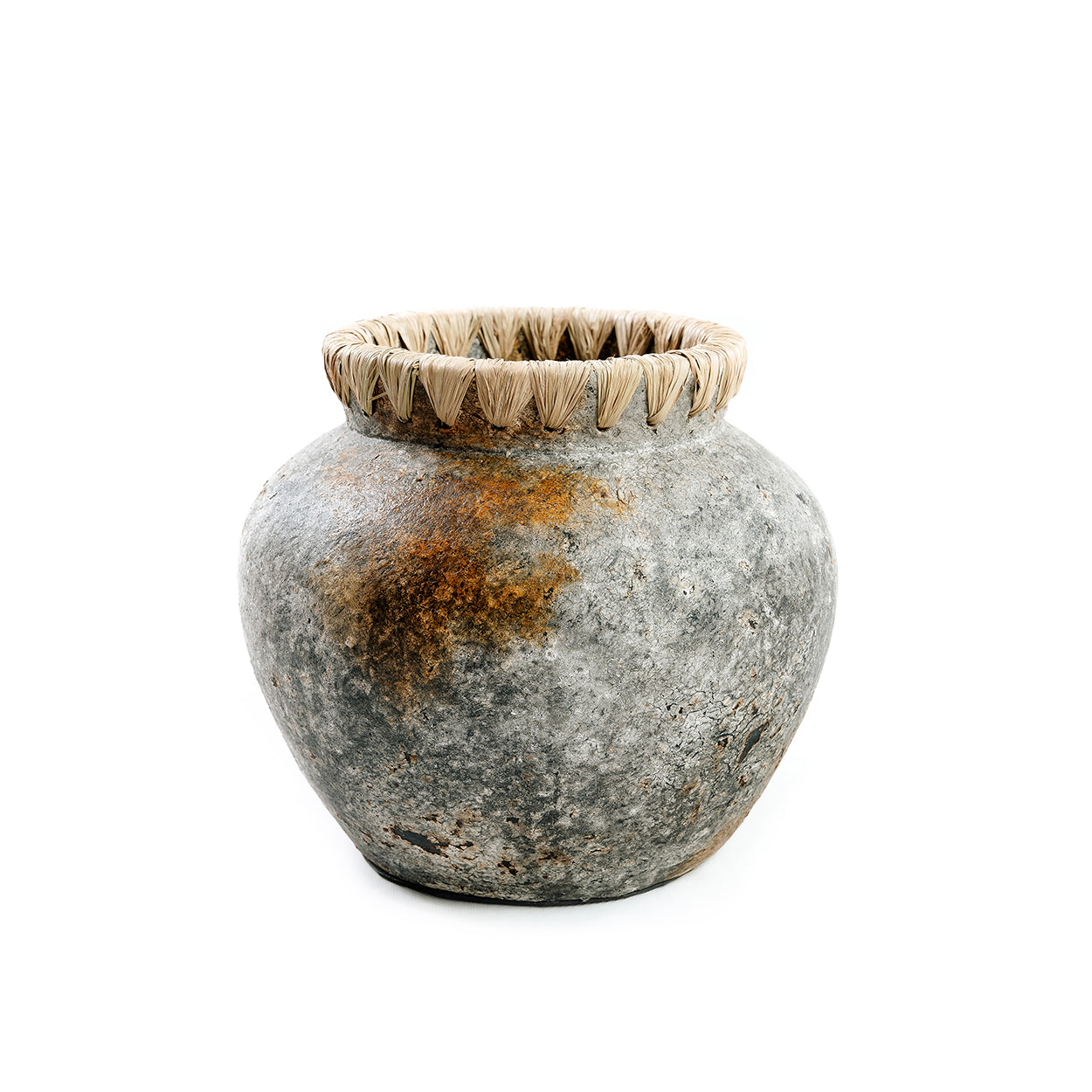 Vase Styly en terre cuite grise et raphia 22 cm