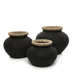 Vase Styly en terre cuite noire et raphia 25 cm, vue 7