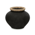 Vase Styly en terre cuite noire et raphia 33 cm