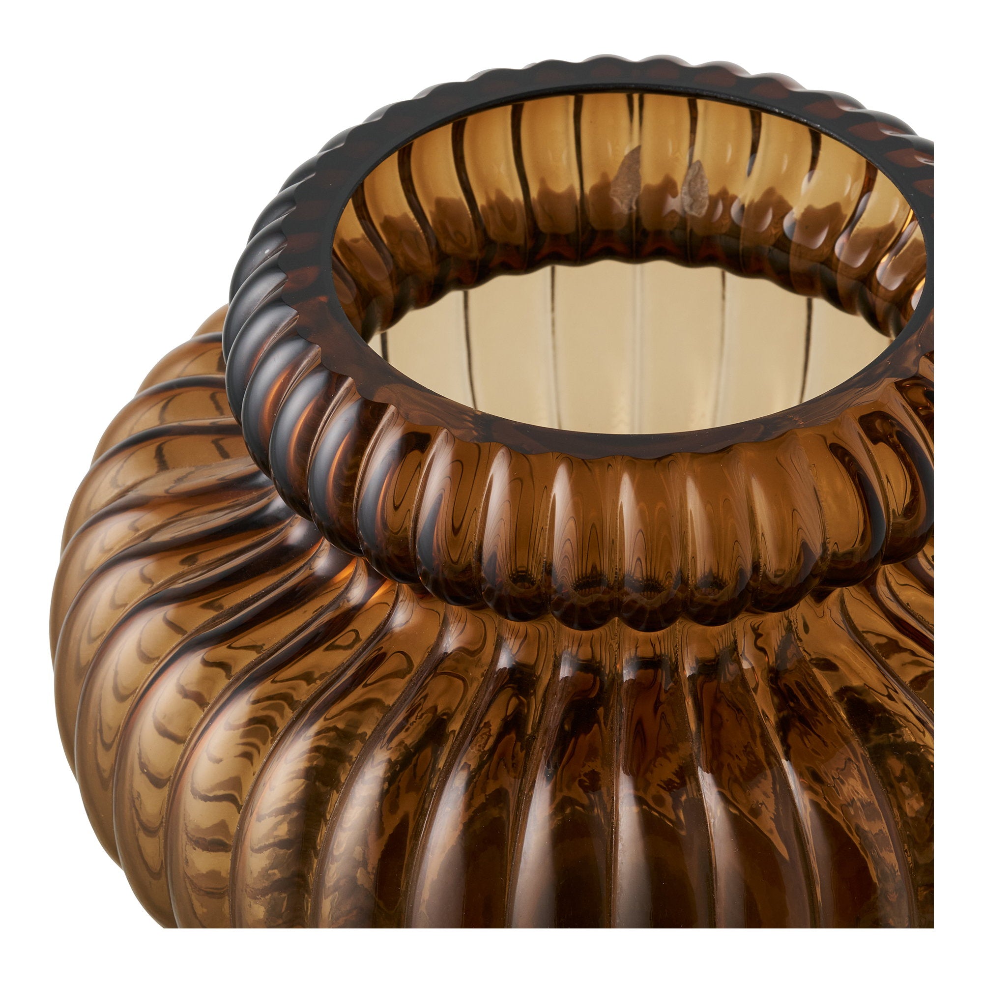 Détail ouverture et cannelures vase verre ambré fumé soufflé bouche artisanal