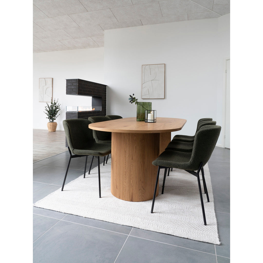 Vase verre vert fumé strié centre de table salle à manger avec cheminée bois