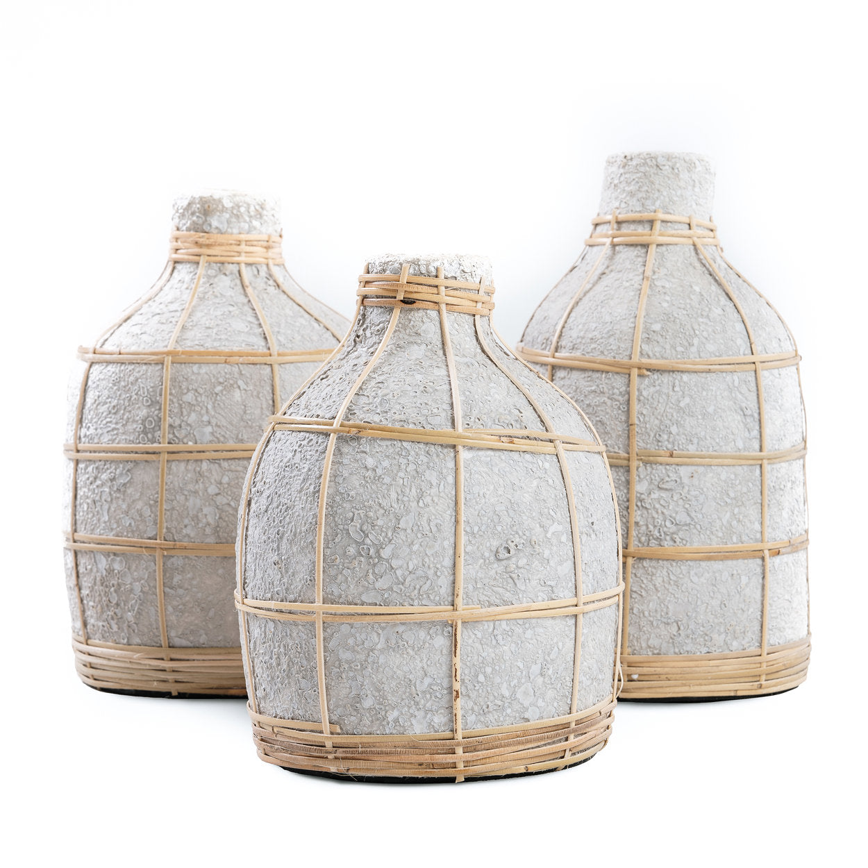 Vase Whoopy en terre cuite écrue et rotin 23 cm, vue 7